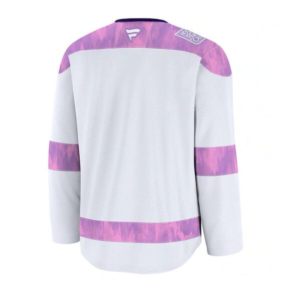 Size L Fanatics Calgary Flames Hockey Fights Cancer Jersey 2024 NHL NEW - Picture 2 of 4